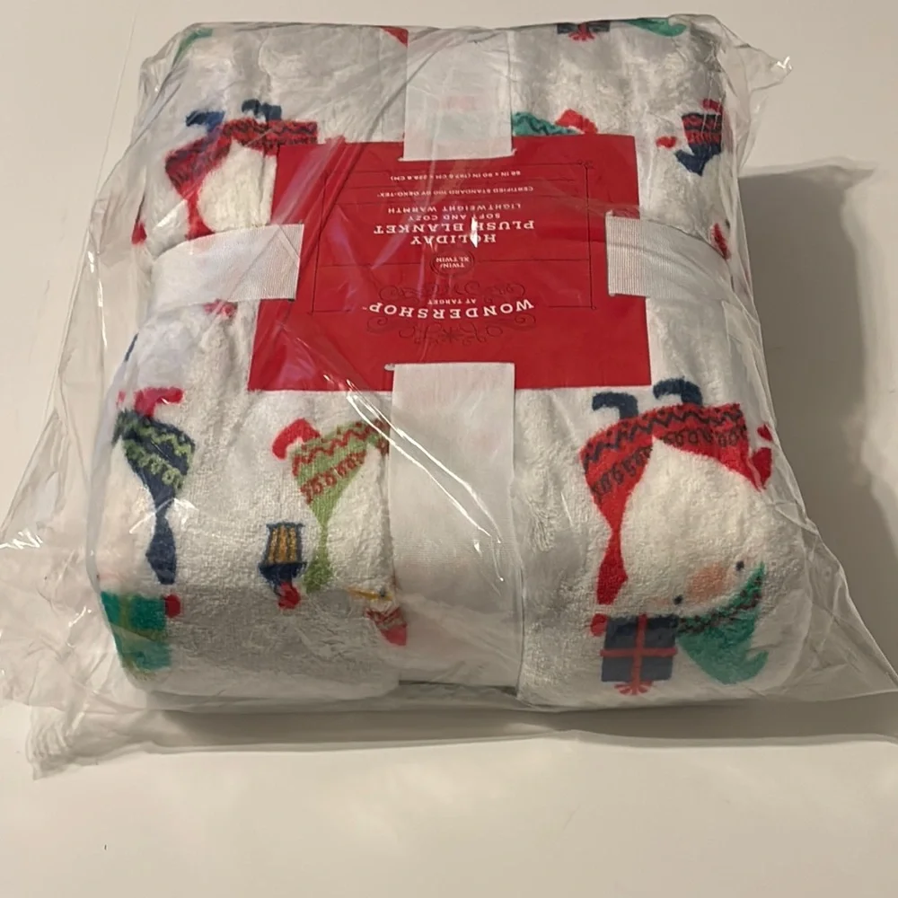 Wondershop Gnome Festive Holiday Plush Blanket in Gray